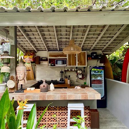 Blue Waves Balangan Homestay Uluwatu Buitenkant foto