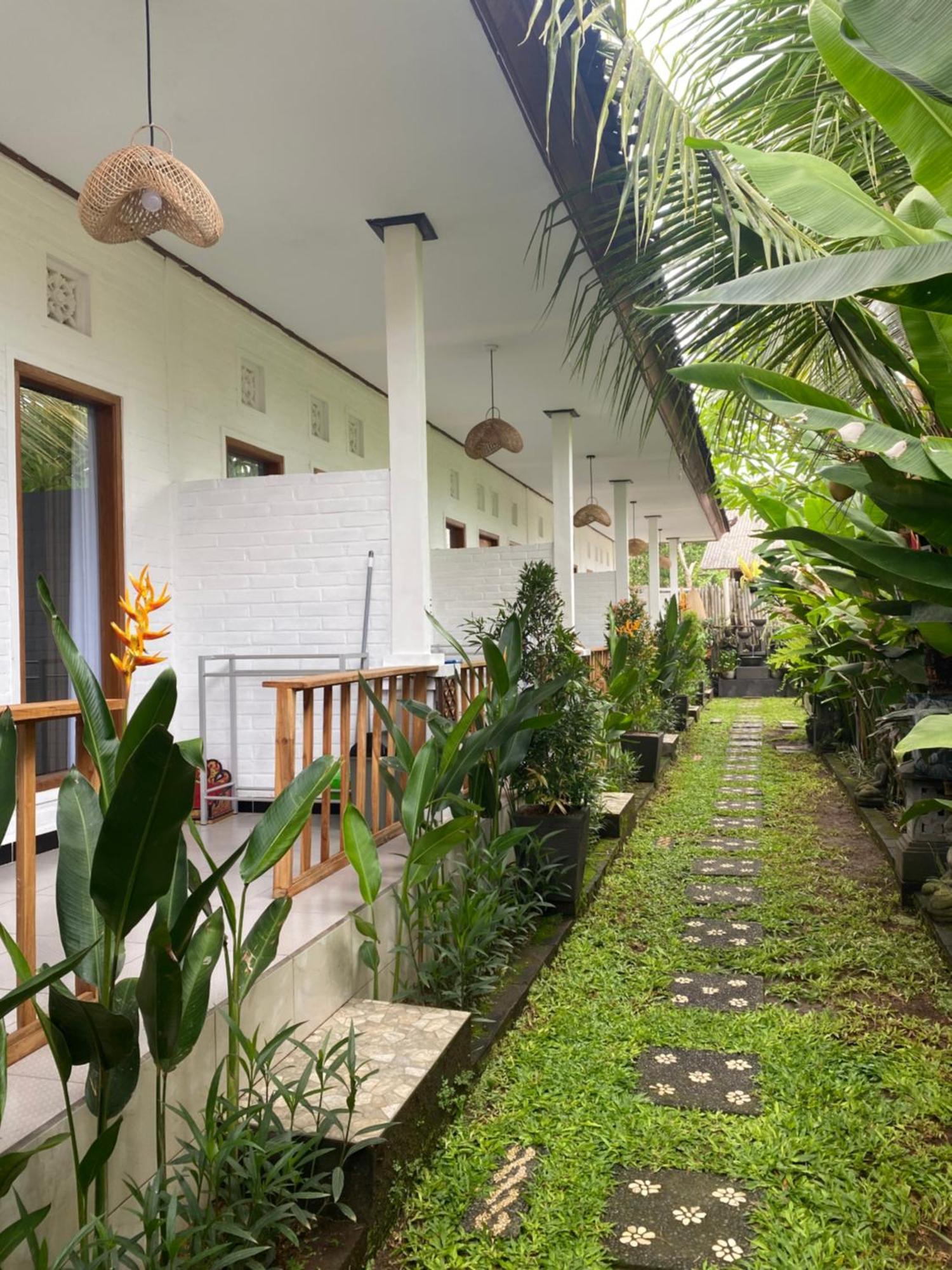 Blue Waves Balangan Homestay Uluwatu Buitenkant foto